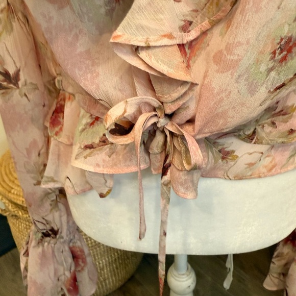 PAIGE Blush Floral Ruffle Blouse - Picture 3 of 9